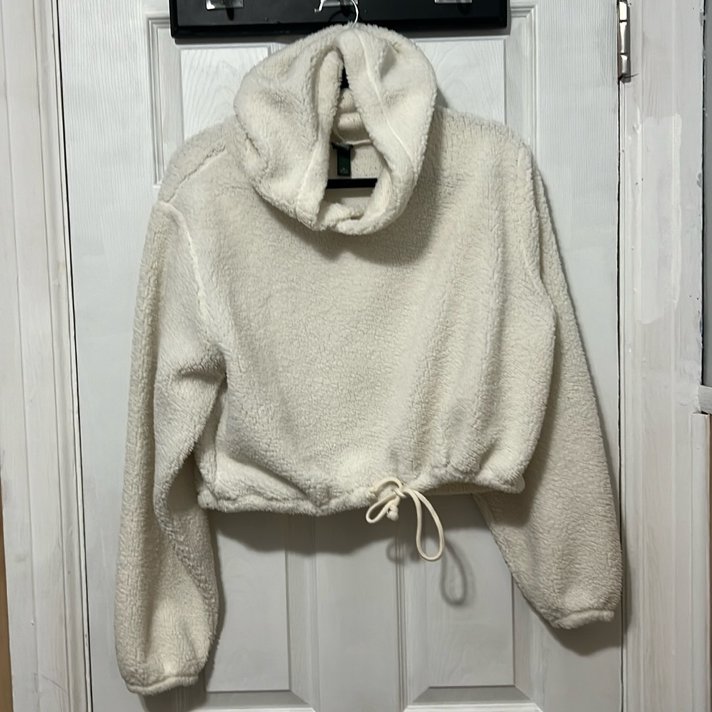 Wild Fable White Sherpa Cropped Drawstring Hoodie XLarge